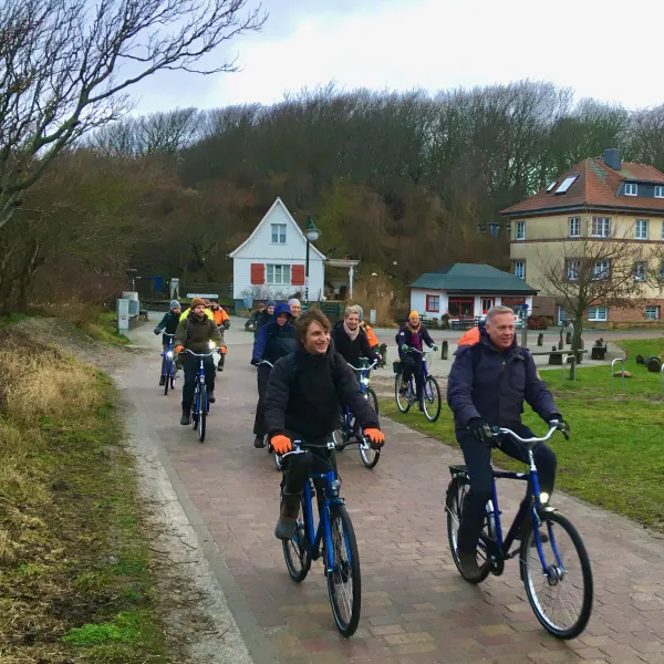 Radelnde auf Hiddensee